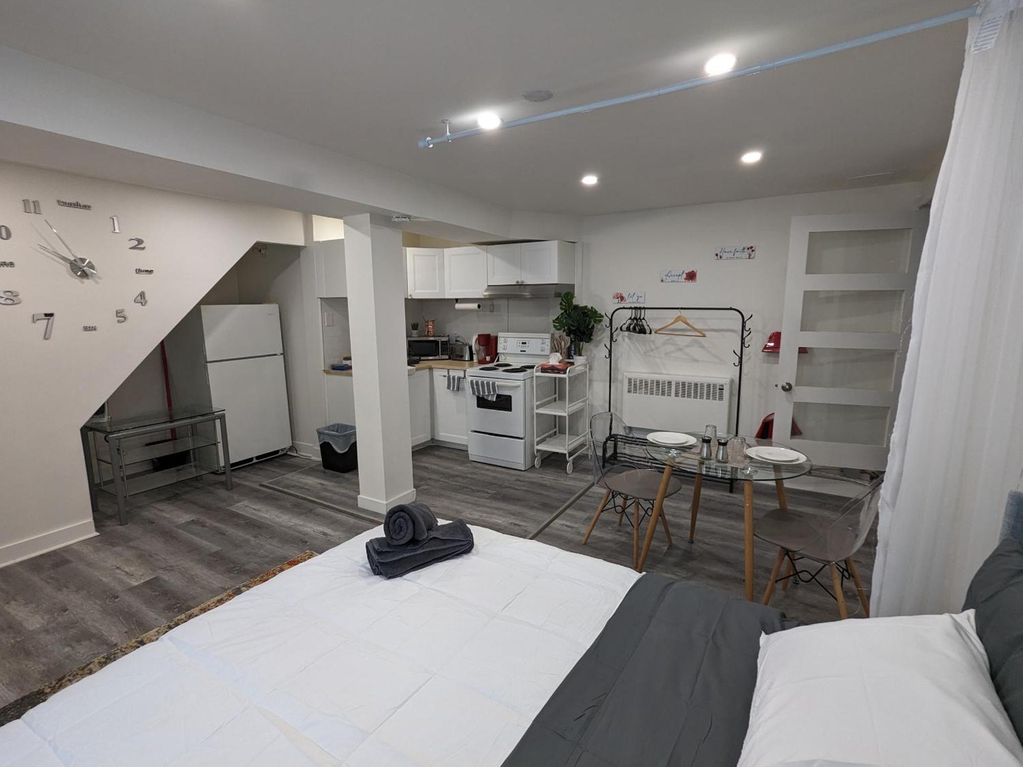 Bedford - Urban Escape Apartment มอนทรีอัล ภายนอก รูปภาพ